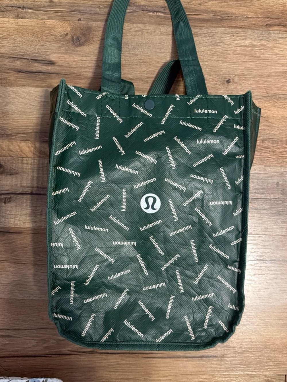 lululemon Green Logo Tote Bag limited edition christmas 2024 shopping bag